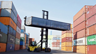 Carbon-neutral container terminal trials Hyster empty container handler .