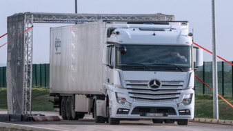 Charging lorries by how far they travel would improve air quality and help reduce congestion and crashes, say campaigners.