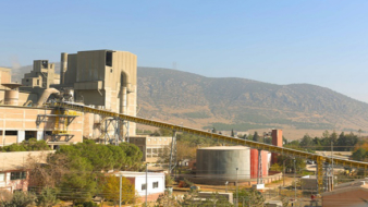 Cement manufacturer relies on Pipe Conveyors for environmentally safe and fast feed of alternative fuels.
