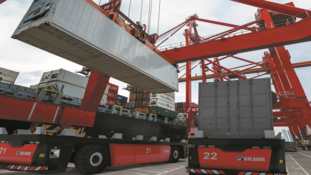 Kalmar launches new eco-efficient Kalmar FastCharge(TM) AGV based on its proven automation platform.