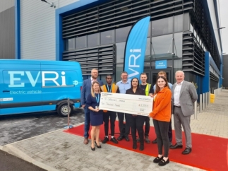 EVRI CELEBRATES NEW GATWICK DEPOT OPENING WITH LOCAL CHARITY DONATION